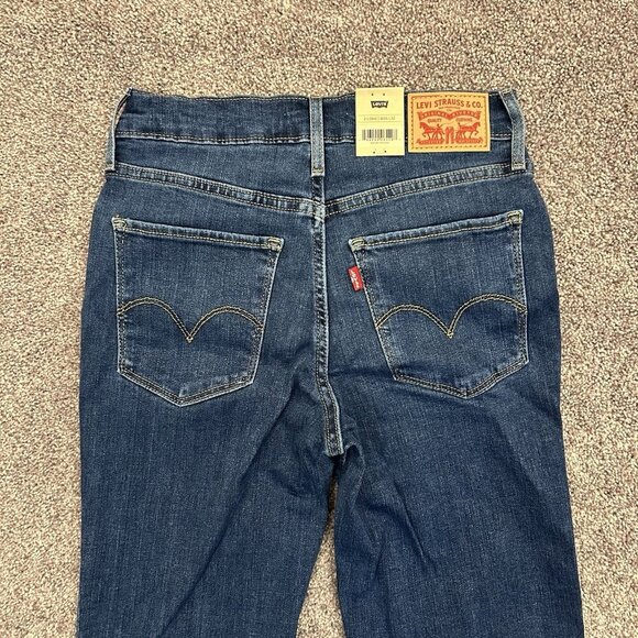 Levi's Women's 724 Straight Jeans Size 26 x 32 Blue Distressed High Rise NWT $69 - Picture 10 of 16